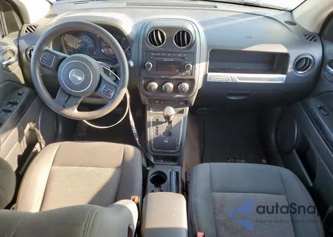 2015 Jeep Compass Sport из США, поврежденный, VIN 1C4NJCBA5FD313332